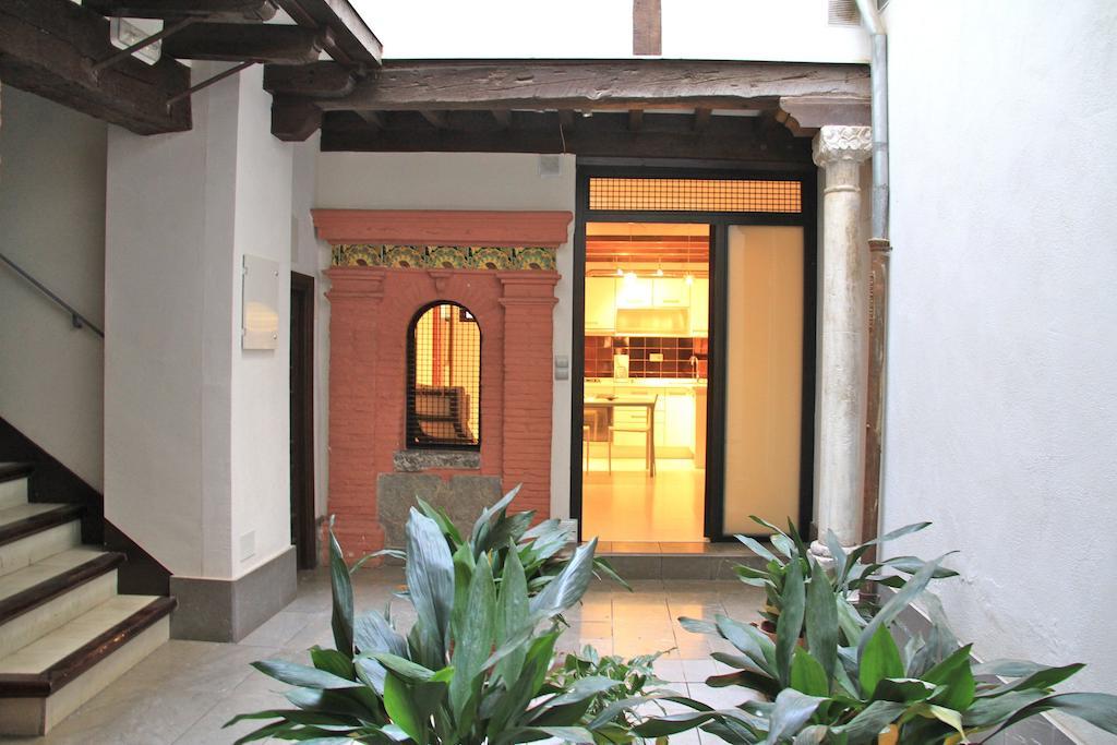 Apartamentos Inside Alhacaba Granada Rum bild