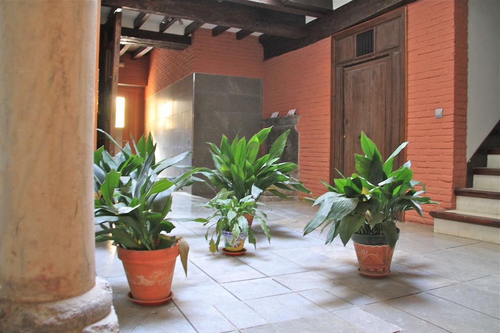 Apartamentos Inside Alhacaba Granada Rum bild